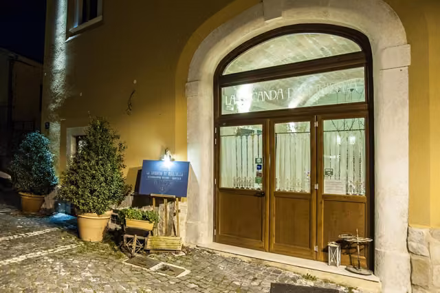 Veduta degli spazi de La Locanda di Mariella